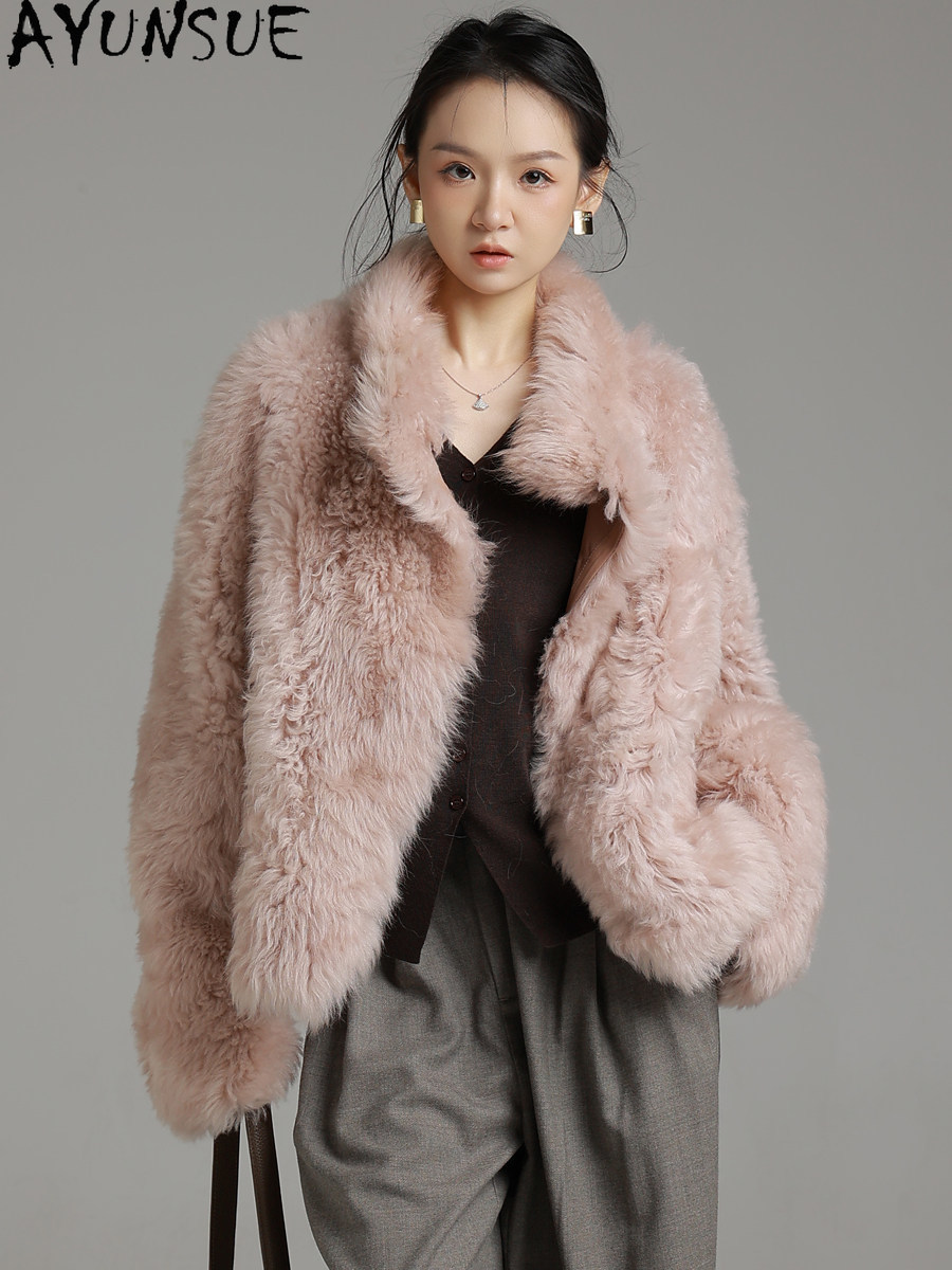 Wool Coat Peacoat - AYUNSUE – manteau en fourrure de